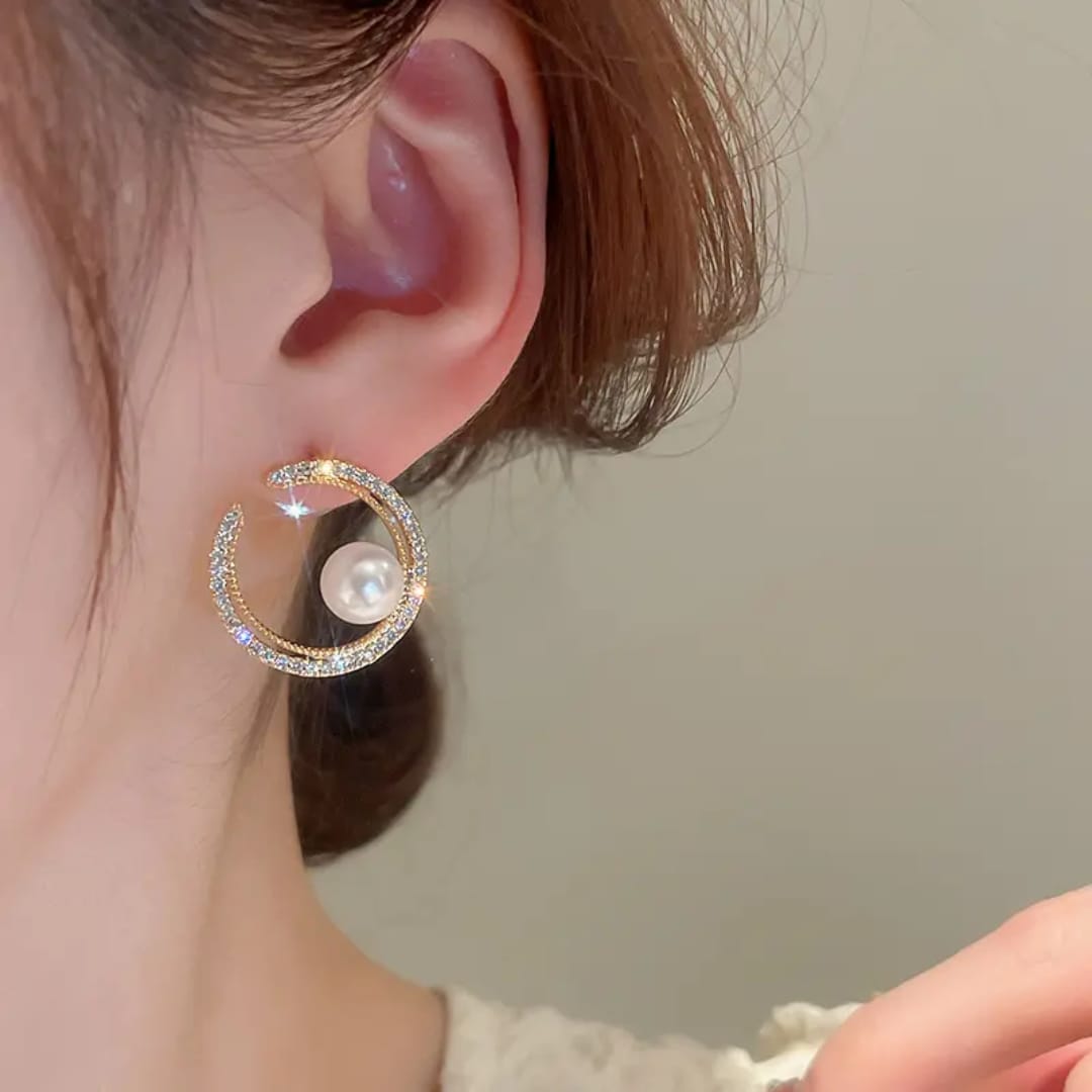Aylin Starlit Pearl Arc Earrings photo 2