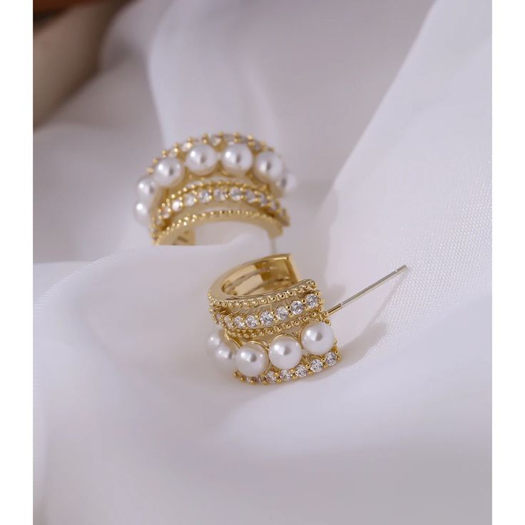 Aylin Courture Pearl Gold Semi Hoops photo 4