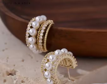 Aylin Courture Pearl Gold Semi Hoops photo 5