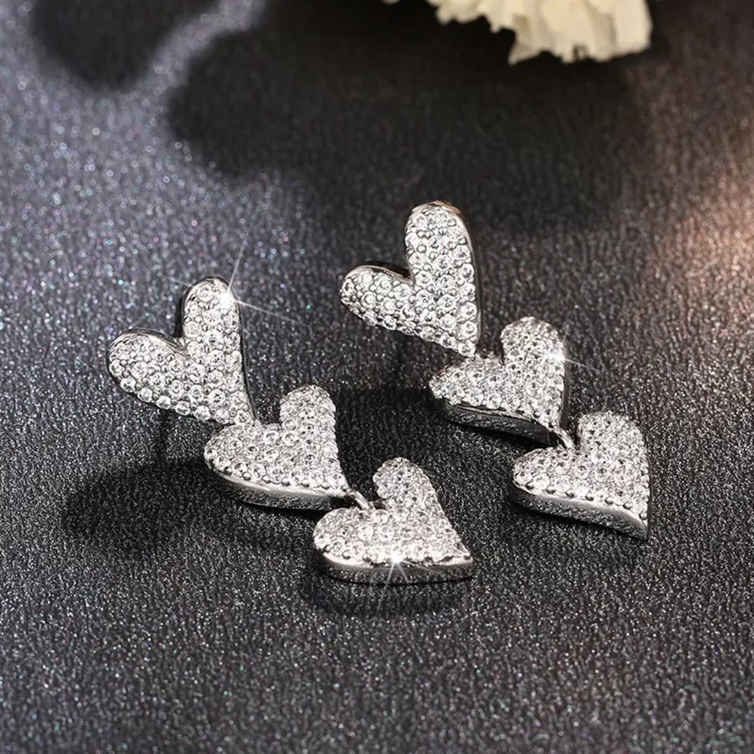 Aylin Cascade de Cœurs Triple Heart Drop Earrings photo 2