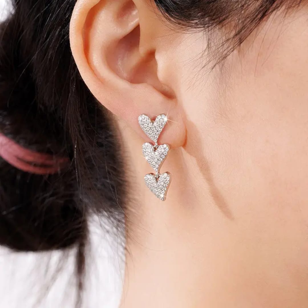 Aylin Cascade de Cœurs Triple Heart Drop Earrings photo 3