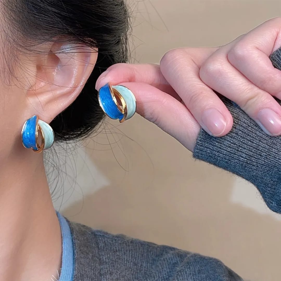 Aylin Duo Émail Two-Tone Enamel Stud Earrings photo 2