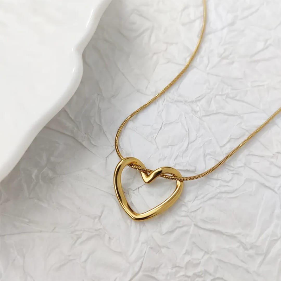 Aylin 18k Gold Plated Open Heart Pendant Necklace – Anti-Tarnish Stainless Steel Necklace for Women
