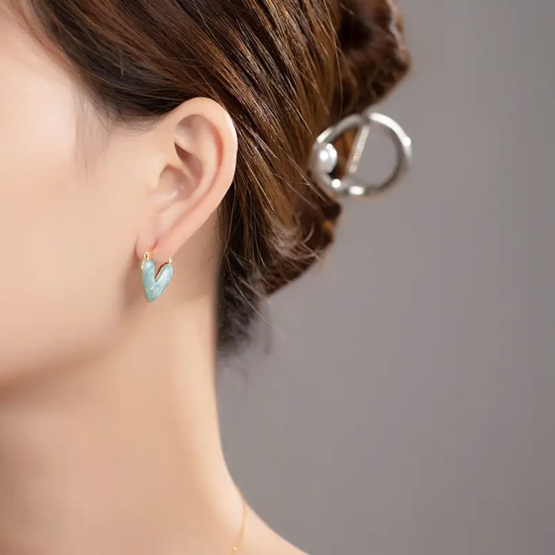 Aylin Enamel Heart Hoop Earrings photo 4